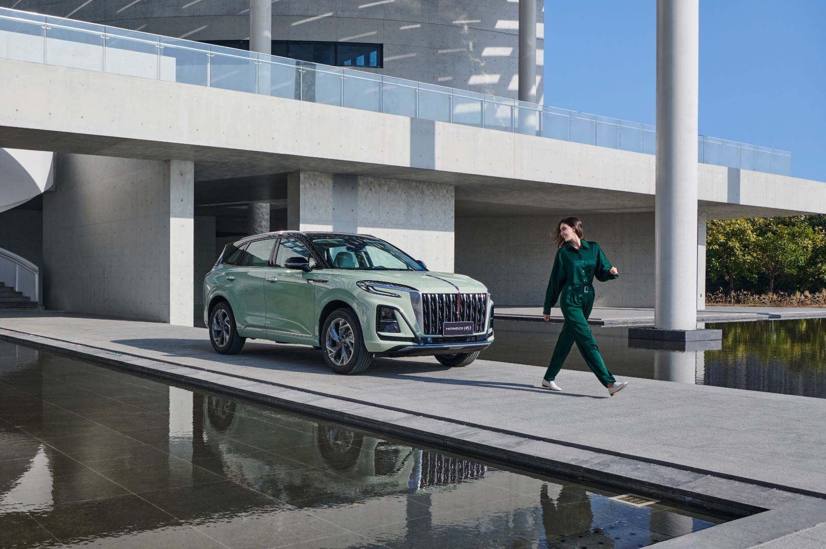 HONGQI AUTO ANEX DĚČÍN